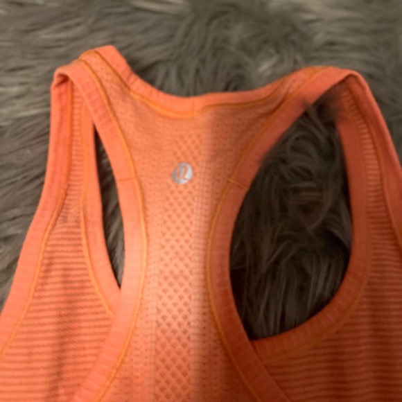 Lululemon tank bundle - Picture 6 of 11